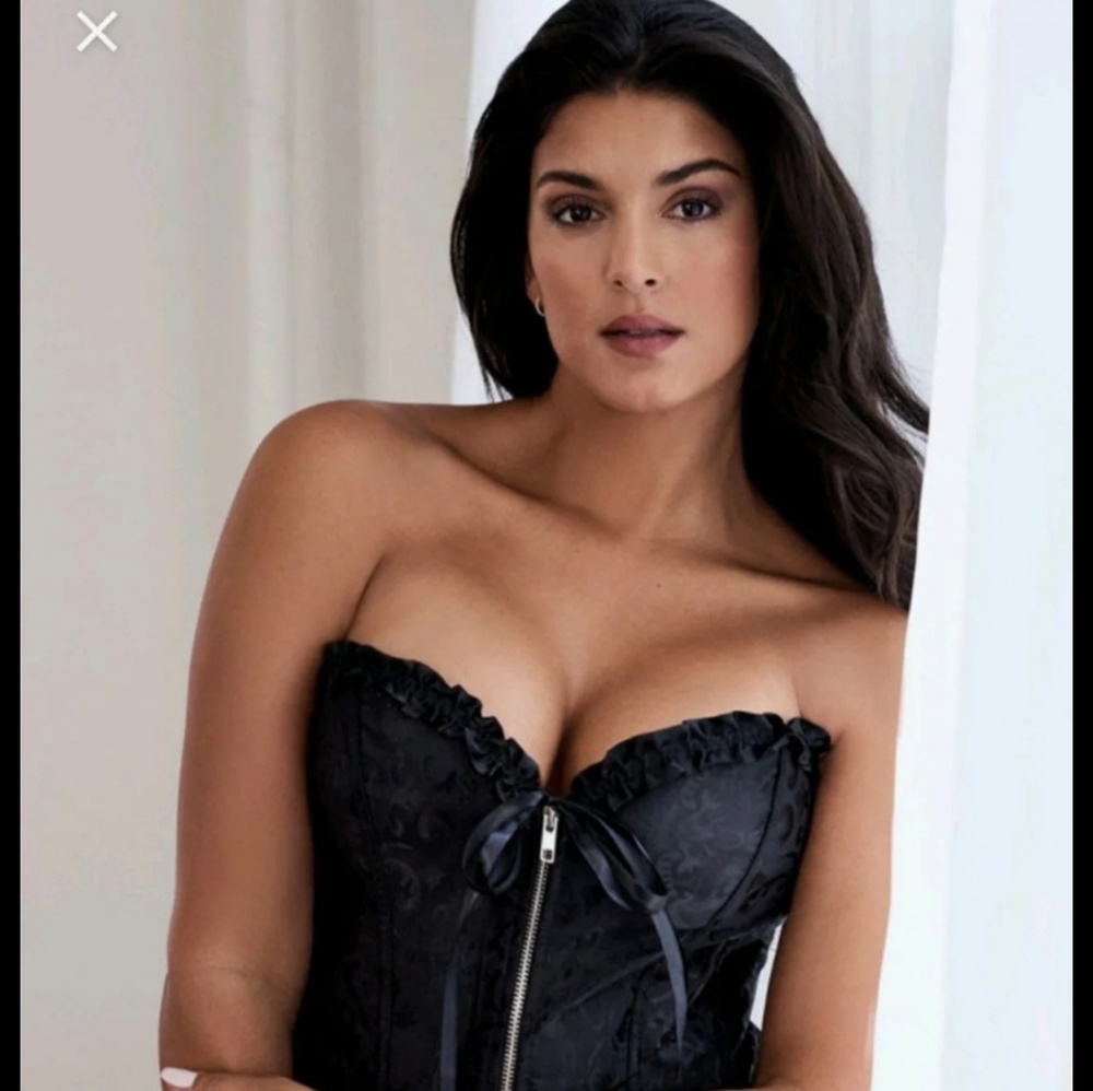Adore me 2x corset